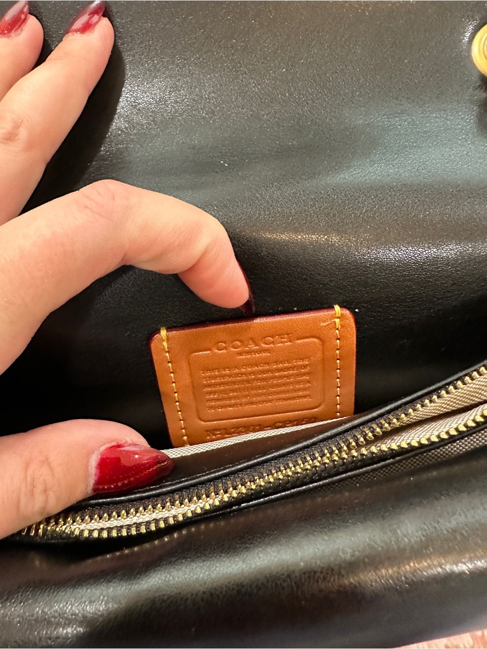 Coach Black Quilted Tabby 26 w/ Gold Chain Strap EUC - Picture 8 of 12